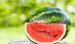 索隆带你吃瓜,揭秘娱乐圈那些事儿