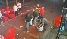 唐山打人吃瓜视频集锦,视频集锦揭示暴力冲突瞬间