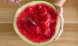 吃瓜喜欢挖皮吃,揭秘吃瓜族独爱挖皮的秘密