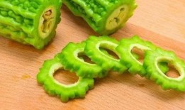 梦见自己吃凉瓜,凉瓜滋味，揭秘潜意识中的清凉体验