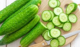 吃瓜补充水分,夏日健康生活新主张