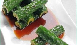 睡前吃热乎的瓜,热乎瓜果助眠时光