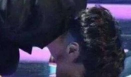 小龙吃瓜表情包动态,笑料横生的瞬间捕捉