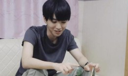 王俊凯吃瓜日常