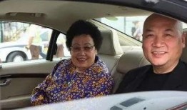 富豪群众吃瓜视频,吃瓜群众视角下的豪门生活